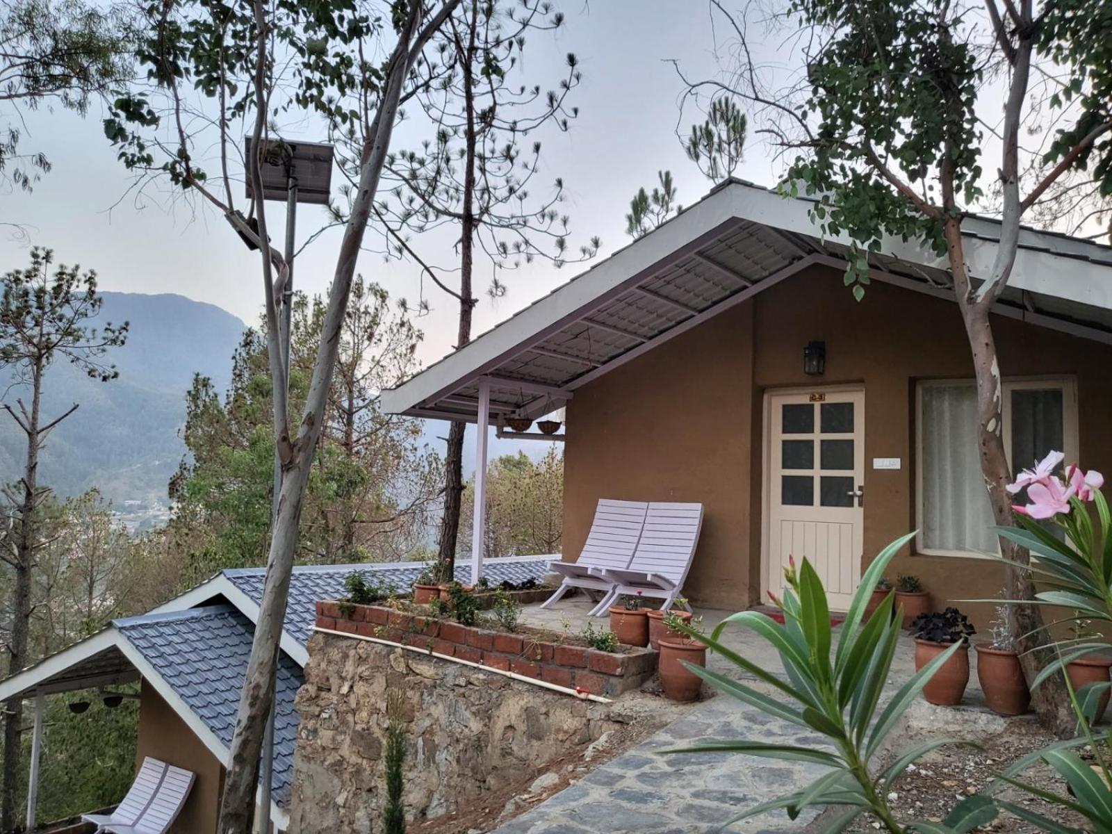 Rainbow Resorts Solan Extérieur photo