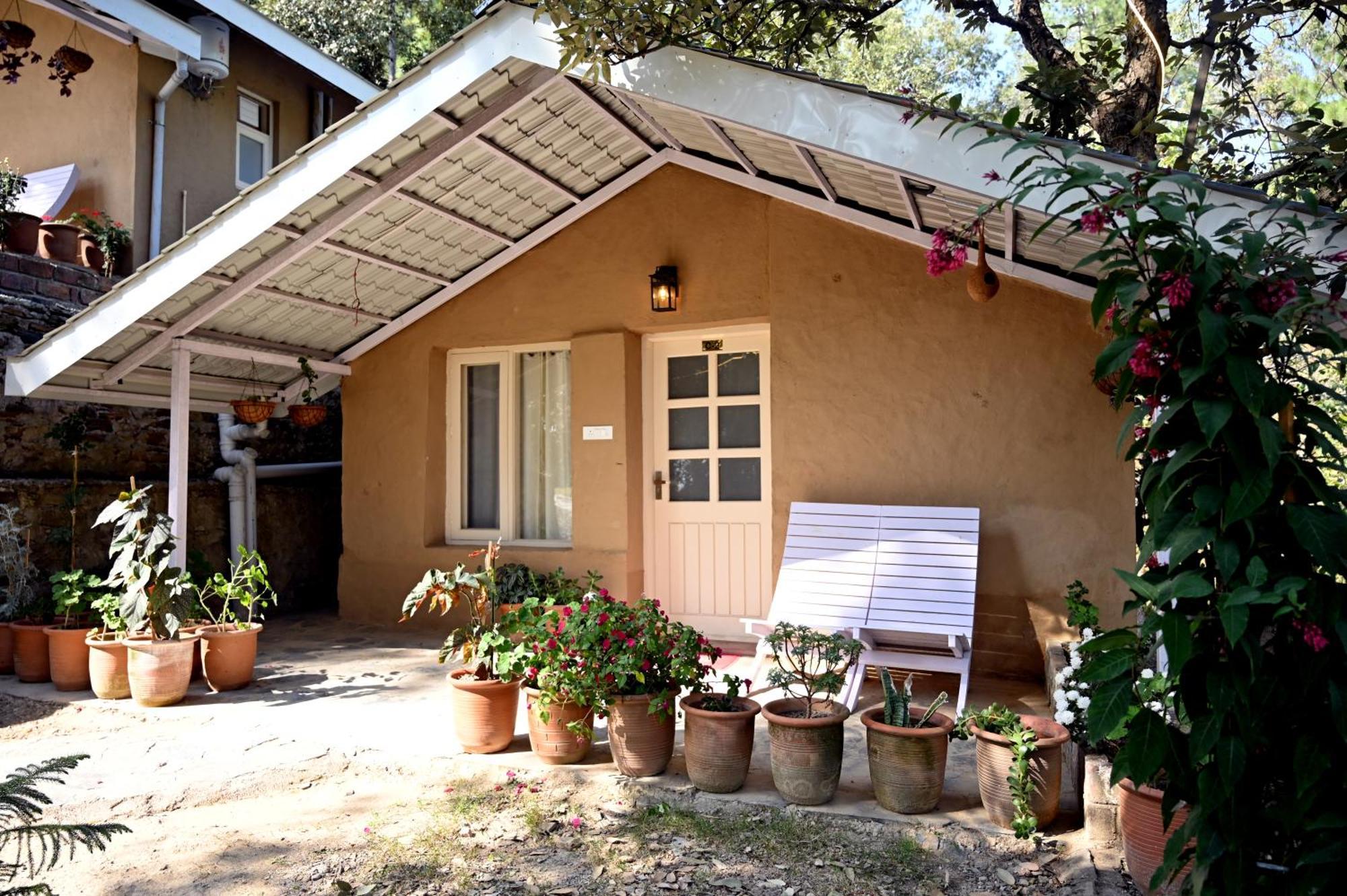 Rainbow Resorts Solan Extérieur photo