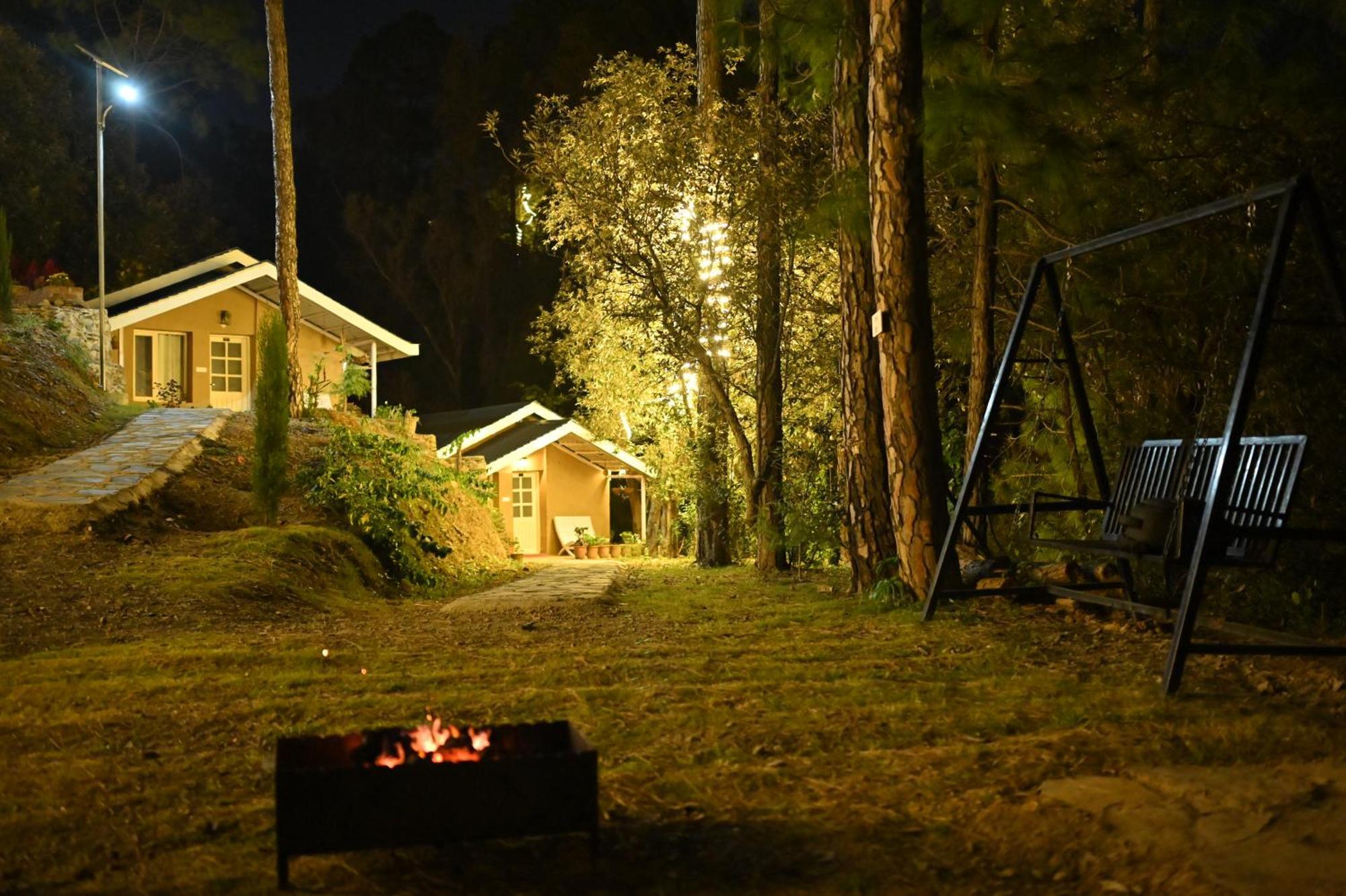 Rainbow Resorts Solan Extérieur photo