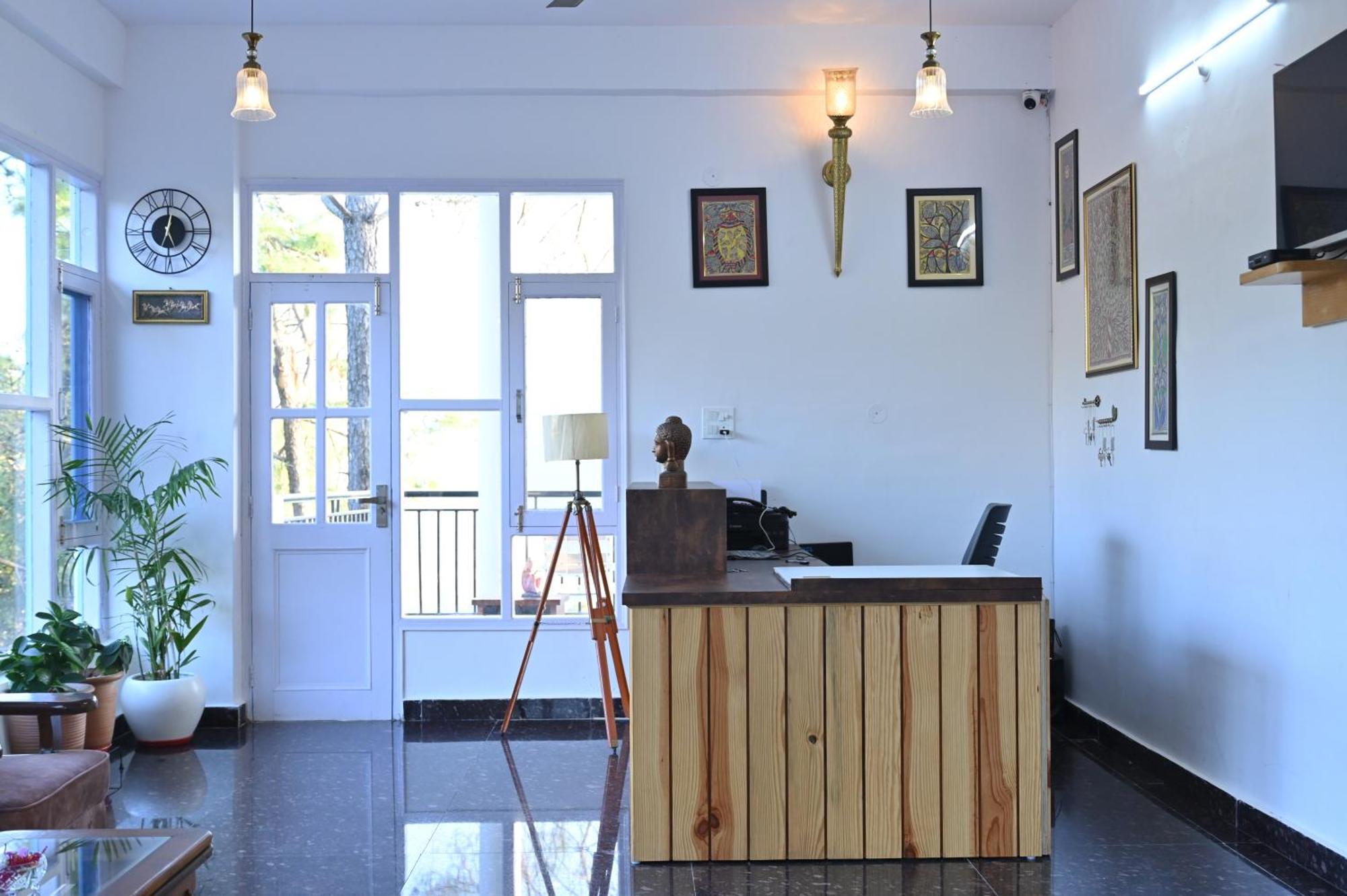 Rainbow Resorts Solan Extérieur photo