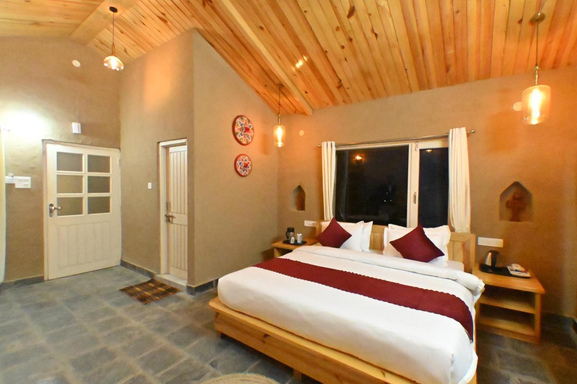 Rainbow Resorts Solan Extérieur photo
